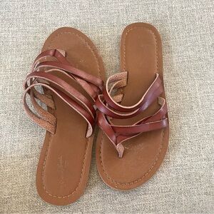 Universal thread brown sandals